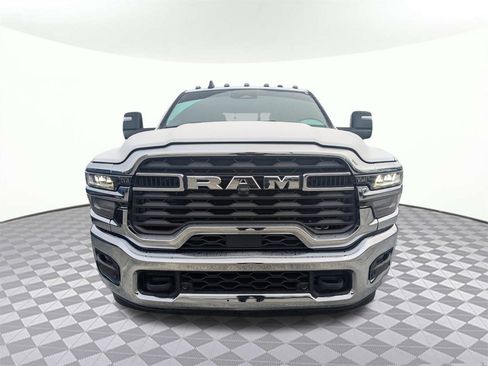 Used 2025 RAM 3500 Tradesman image 7