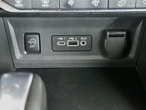 Used 2024 Nissan Sentra SV w/ All-Weather Package FWD image 26