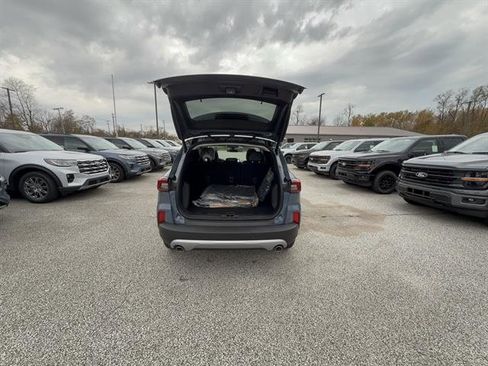 New 2026 Ford Escape SE image 6