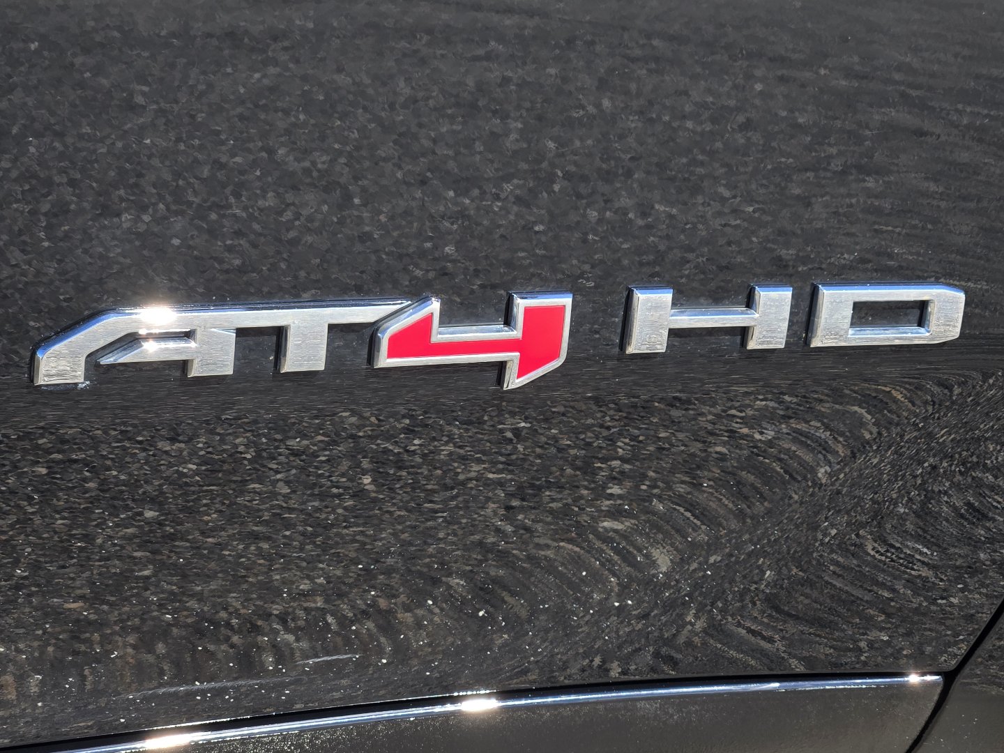 Used 2026 GMC Sierra 2500 AT4 AWD/4WD image 3