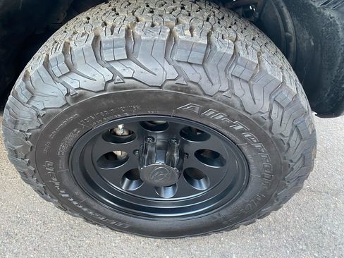 Used 2014 Toyota FJ Cruiser 4WD w/ Upgrade Package image 21