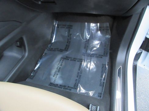 Used 2019 Cadillac XT5 Platinum image 30