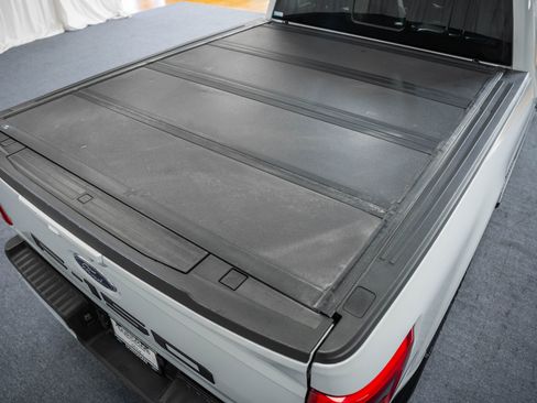 Used 2022 Ford F150 Lariat w/ Equipment Group 502A High image 9