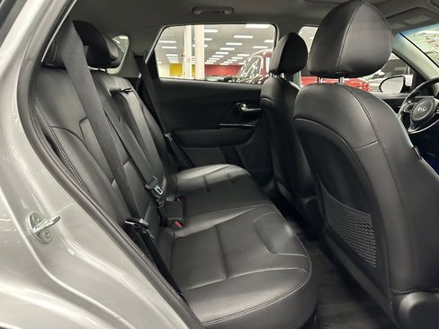 Used 2020 Kia Niro EX Premium image 30