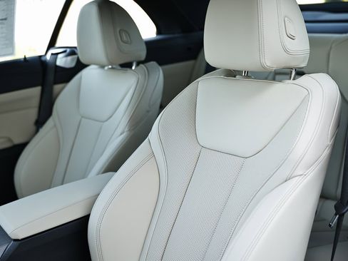 New 2026 BMW 430i 430i w/ M Sport Package image 23