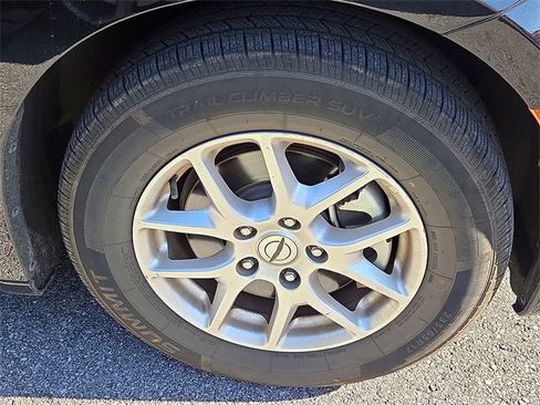 Used 2024 Chrysler Pacifica Touring-L image 5