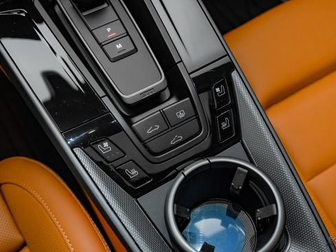 Used 2025 Porsche 911 Carrera image 67