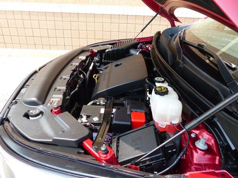 Used 2021 Buick Enclave Essence w/ Sound and Sites Package image 16