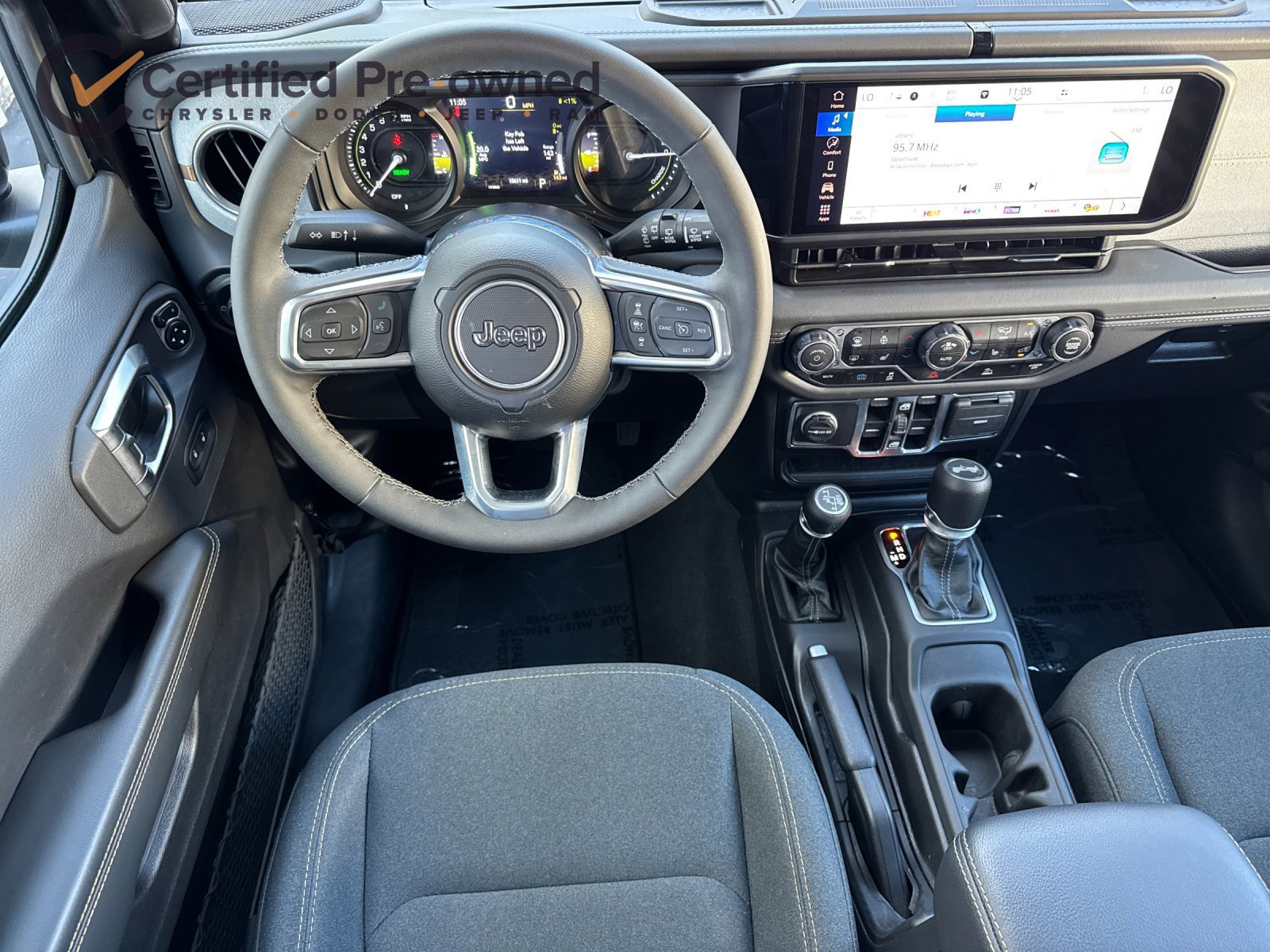 Certified 2025 Jeep Wrangler Unlimited Sahara AWD/4WD image 15