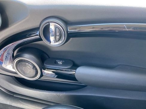 Used 2015 MINI Cooper S image 28