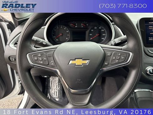 Used 2024 Chevrolet Malibu LT image 16