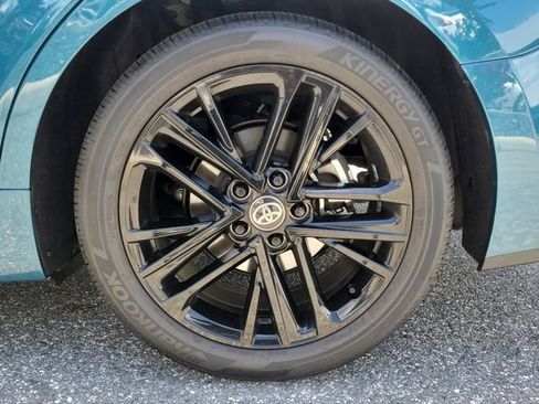 Used 2025 Toyota Camry SE FWD image 5