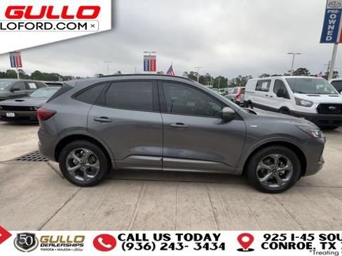 Certified 2023 Ford Escape ST-Line Select AWD/4WD image 9
