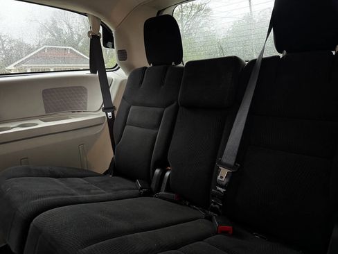 Used 2017 Dodge Grand Caravan SE w/ Power Window Group image 15