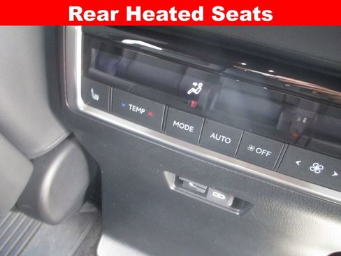 Used 2024 Lexus GX 550 w/ Accessory Package (2T) AWD/4WD image 25