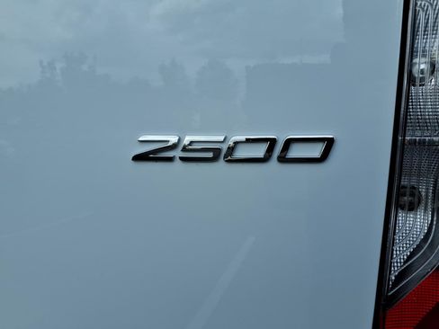 New 2026 Mercedes-Benz Sprinter 2500 image 18