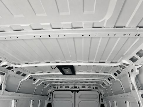 Used 2025 RAM ProMaster 3500 w/ Convenience Group FWD image 5