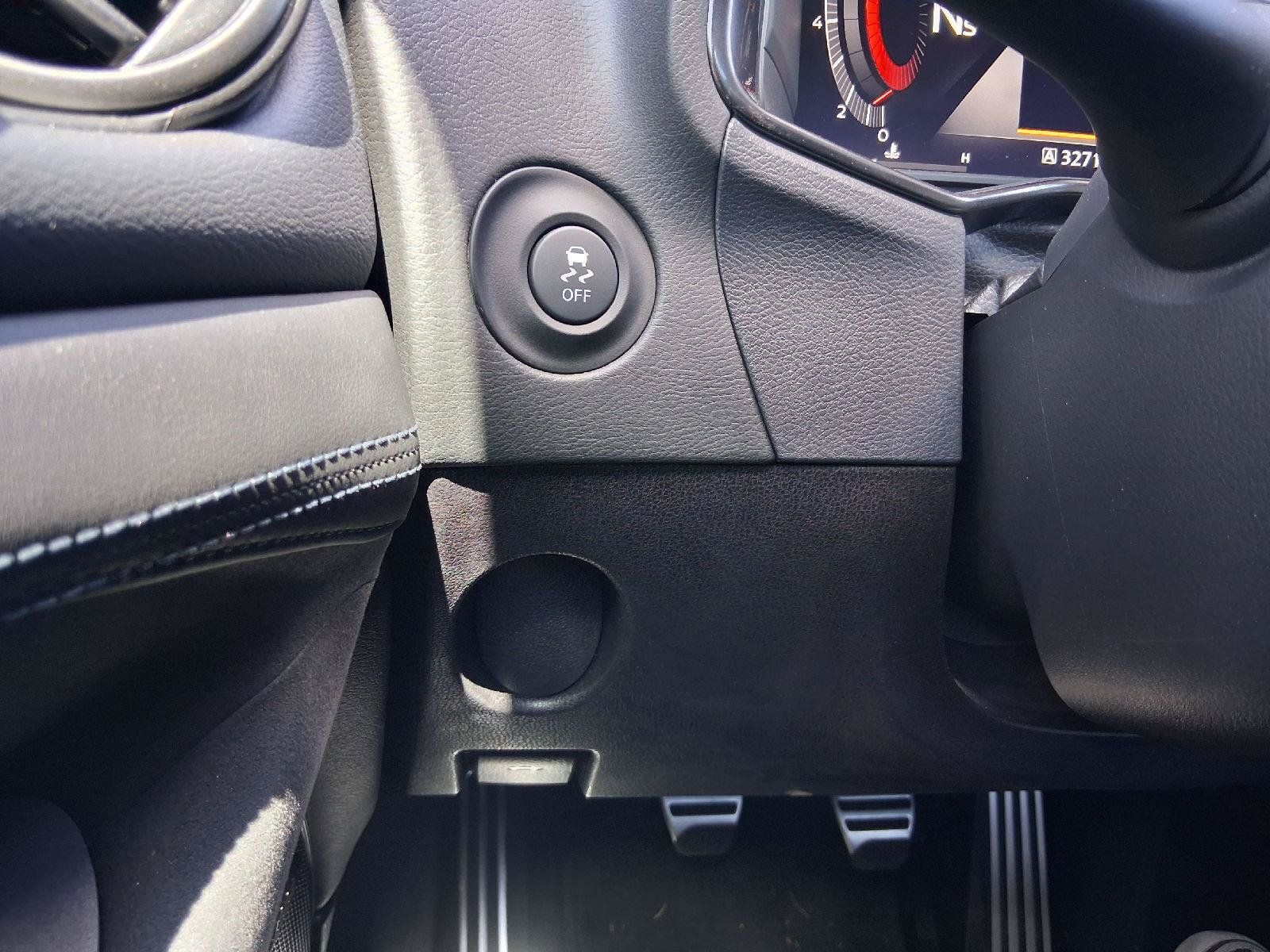 Used 2024 Nissan Z Performance w/ Floor Mat Package RWD image 32