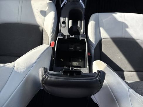 Used 2024 Toyota Corolla XSE image 34