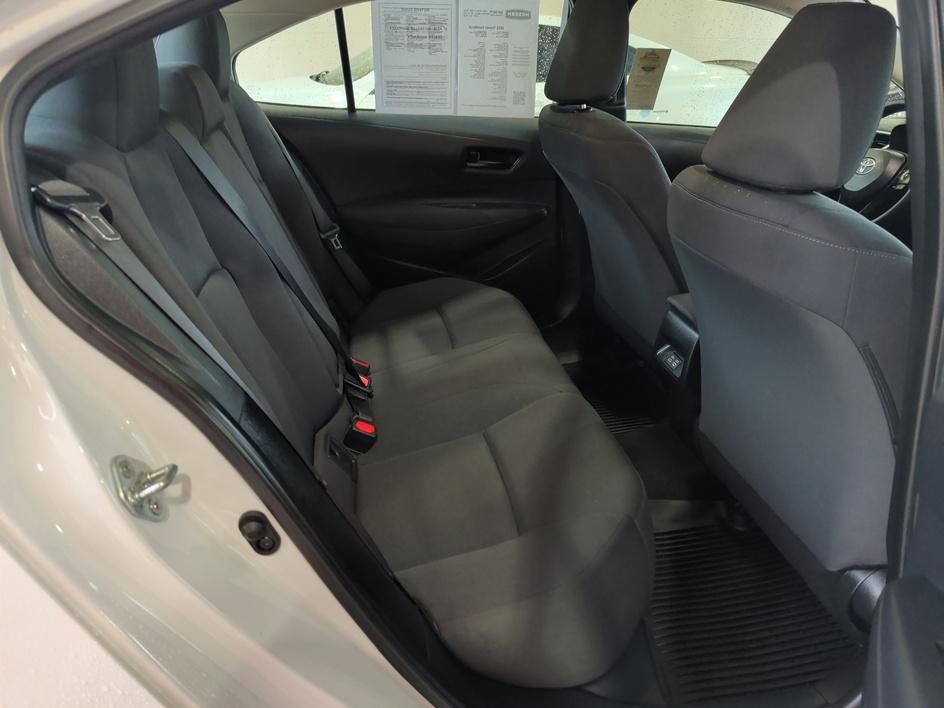 Used 2023 Toyota Corolla LE w/ LE Convenience Package FWD image 13