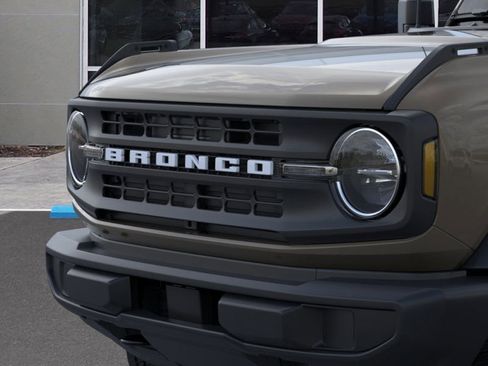 New 2025 Ford Bronco 4-Door image 19