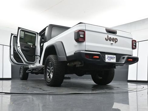 Used 2024 Jeep Gladiator Mojave w/ Technology Group AWD/4WD image 36