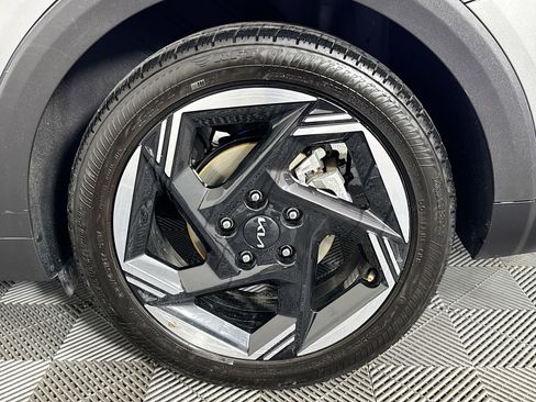 Used 2025 Kia K4 EX image 36