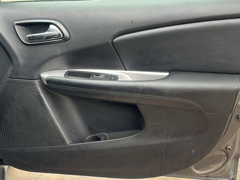 Used 2018 Dodge Journey SE w/ Popular Equipment Group image 28