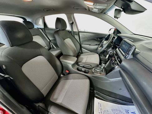 Used 2019 Hyundai Kona SE FWD image 25