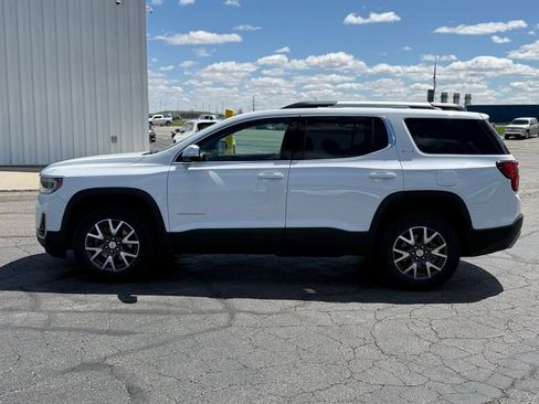 Used 2023 GMC Acadia SLE w/ Driver Convenience Package image 5