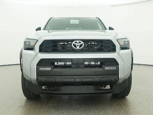 Certified 2026 Toyota 4Runner TRD Off-Road Premium AWD/4WD image 31