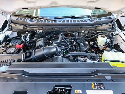 New 2026 Ford F250 XL w/ XL Chrome Package image 34