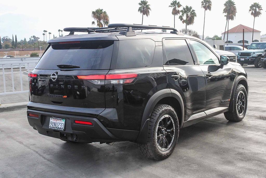 Used 2025 Nissan Pathfinder Rock Creek AWD/4WD image 9