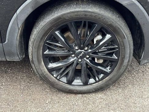 Used 2022 Kia Telluride SX w/ SX Prestige Package image 9