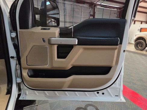 Used 2021 Ford F250 Lariat w/ Lariat Ultimate Package image 40