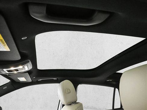 New 2026 Mercedes-Benz GLA 250 4MATIC image 17