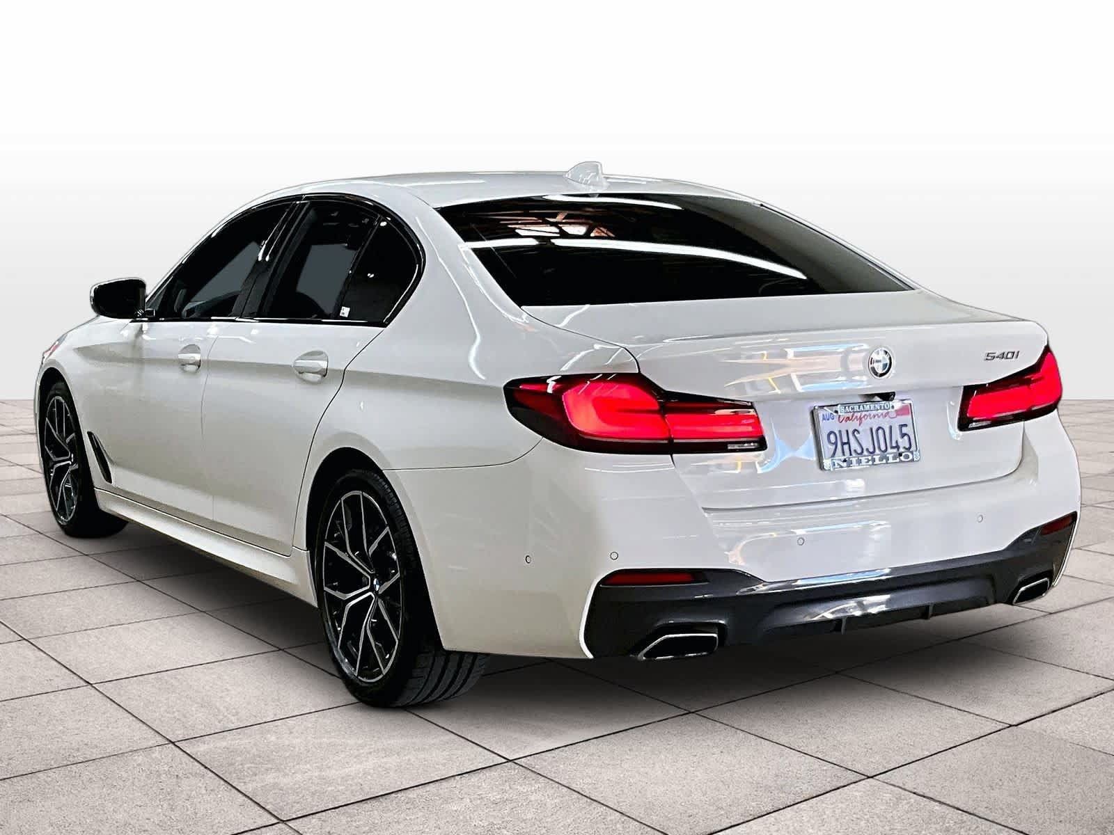 Used 2023 BMW 540i w/ Executive Package RWD image 15