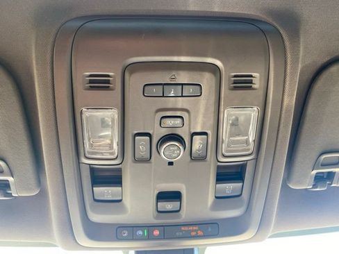 Used 2021 GMC Yukon SLT w/ SLT Premium Package RWD image 24