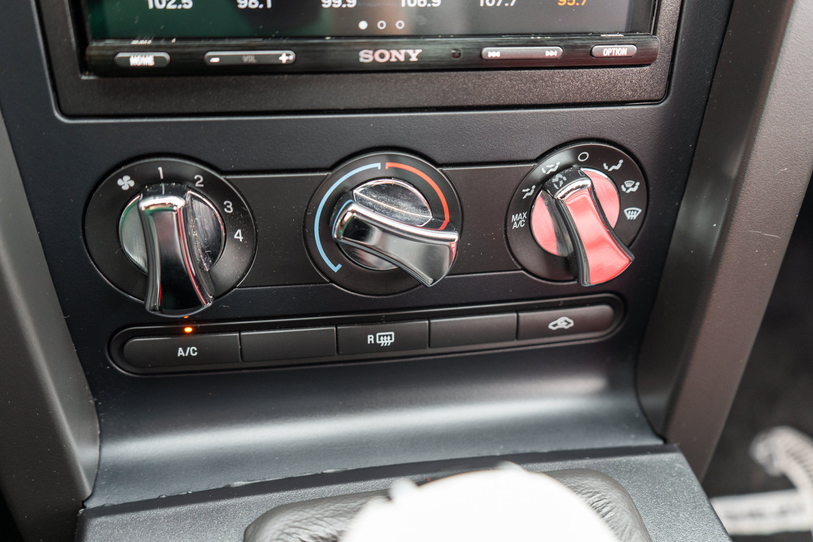 Used 2007 Ford Mustang Shelby GT500 RWD image 19