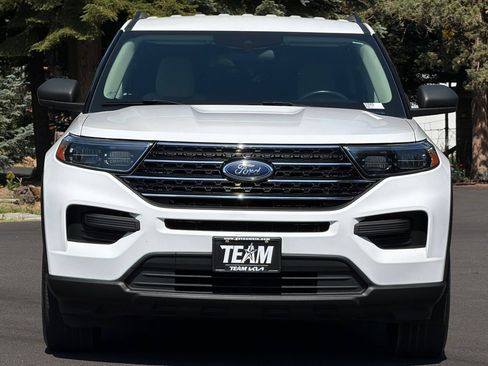 Used 2021 Ford Explorer XLT AWD/4WD image 9