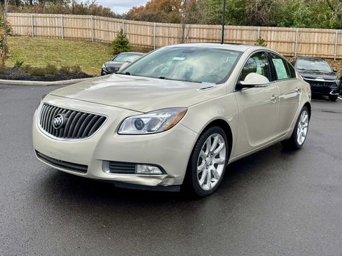 Used 2013 Buick Regal Premium image 32