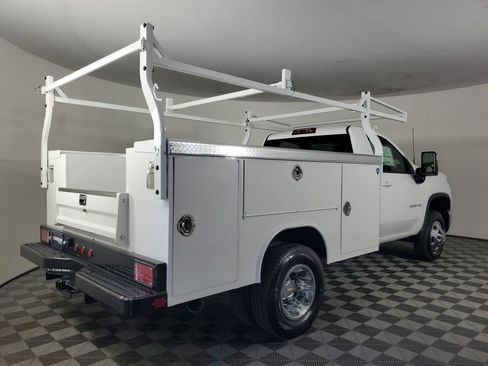 New 2026 Chevrolet Silverado 3500 LT w/ Convenience Package RWD image 4