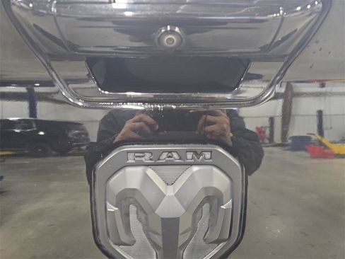 Used 2022 RAM 2500 Laramie w/ Night Edition image 14