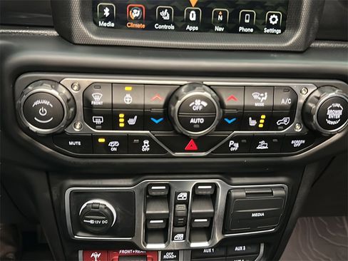 Used 2022 Jeep Wrangler Unlimited Rubicon w/ Xtreme Recon 35" Tire Package image 25