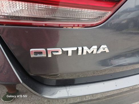Used 2018 Kia Optima S FWD image 14