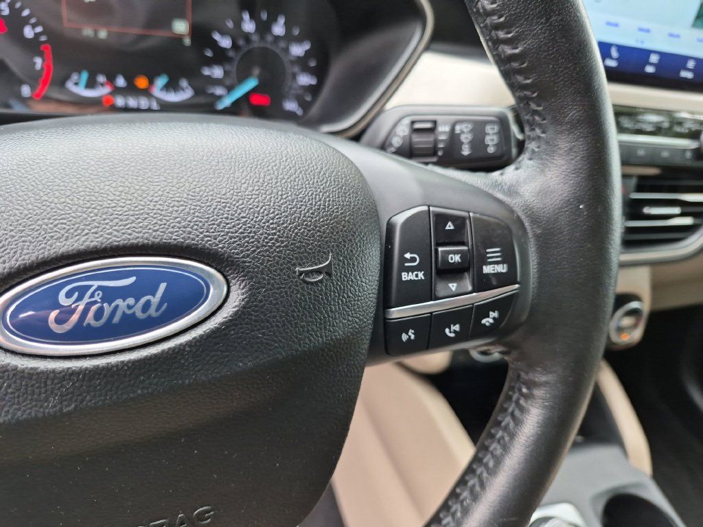 Used 2020 Ford Escape SEL FWD image 19