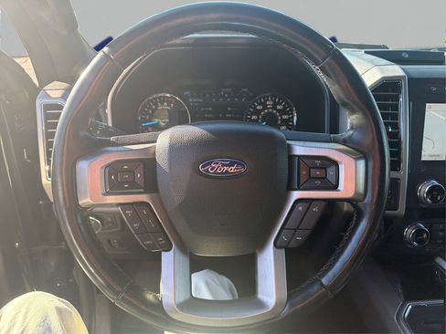 Used 2019 Ford F150 Platinum w/ Equipment Group 701A Luxury image 19