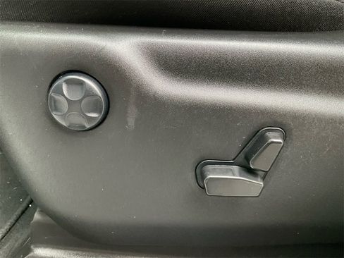 Used 2023 Dodge Durango GT image 32