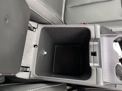 New 2025 Jeep Grand Cherokee Limited w/ Black Appearance Package image 36