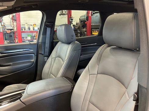Used 2024 Buick Enclave Essence w/ Experience Buick Package image 18